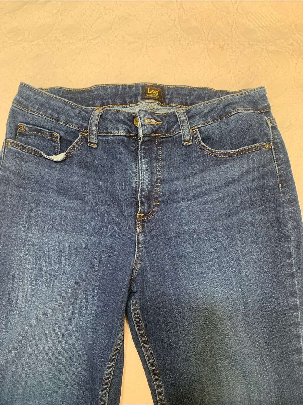 Lee Women's Skinny Jeans in Medium Blue Wash